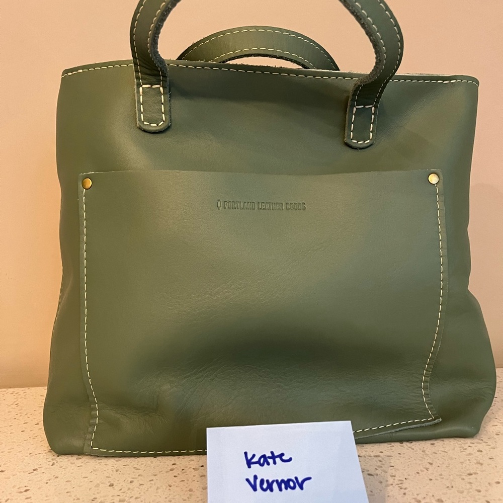 Portland Leather Goods Medium Zip Cross Body in Sage